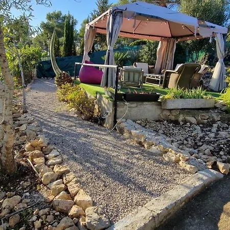 בקתה Le Petit Paradis Olivella