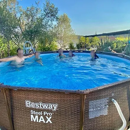 Le Petit Paradis *