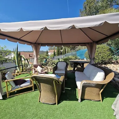 Le Petit Paradis *